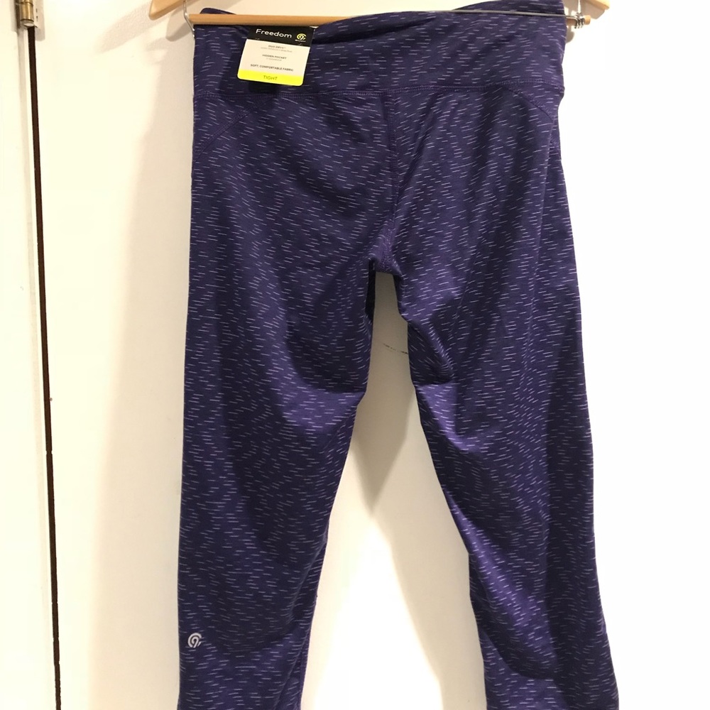 Champion Freedom Tight Capri Leggings